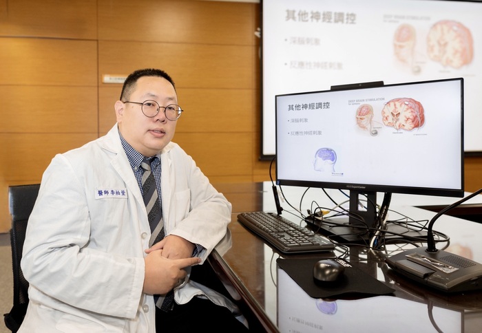 李柏萱醫師於記者會分享【迷走神經刺激術】圖片