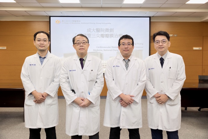 心臟血管內外科團隊共同與會代表成員圖片